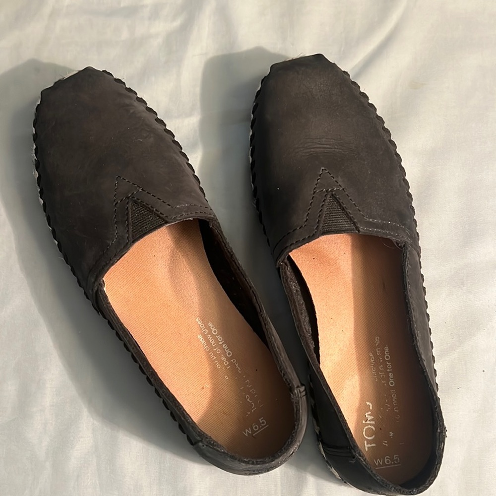 Toms leather shoes